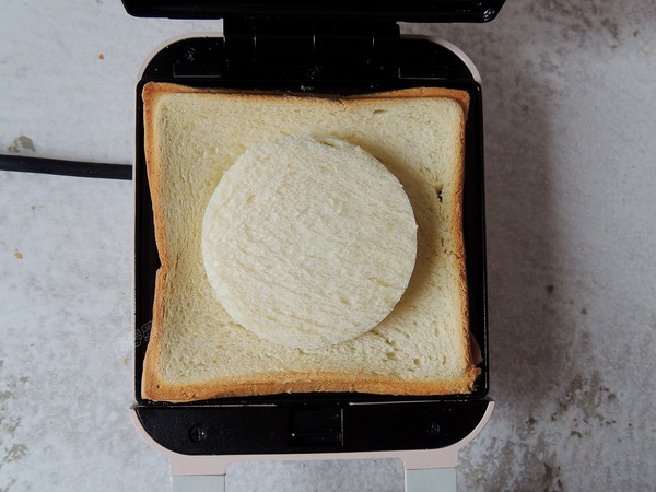 荷包蛋吐司的做法-家常味炸菜譜