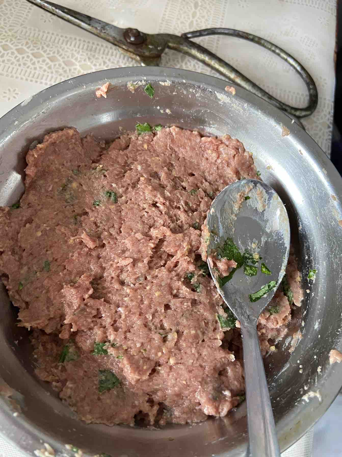 牛肉丸子湯的做法-咸鮮味煮菜譜-易網健康養生網 牛肉丸子湯的做法-咸鮮味煮菜譜