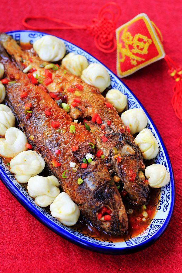 五道黑燜花卷的做法-家常味燜菜譜-易網健康養生網 五道黑燜花卷的做法-家常味燜菜譜