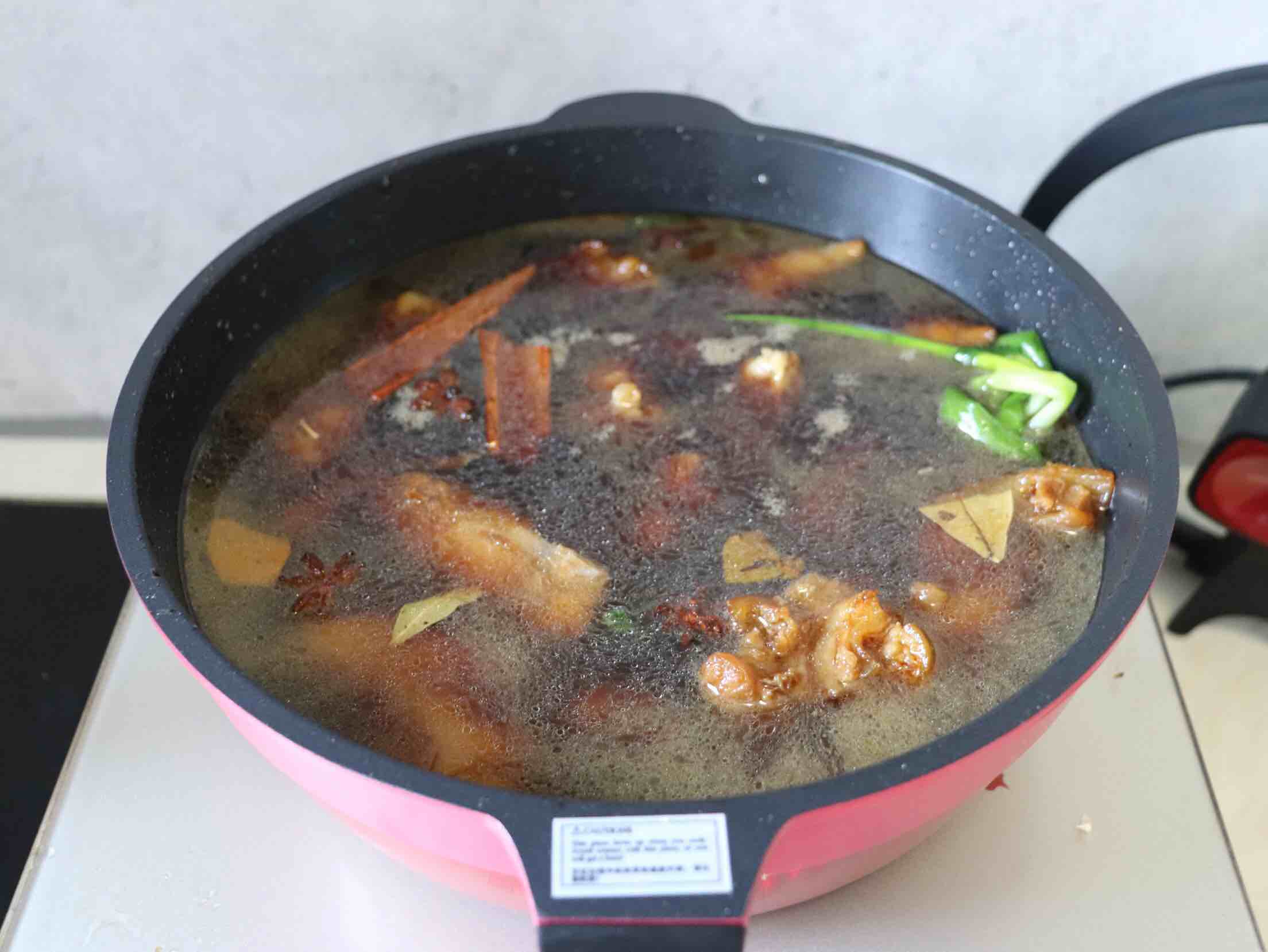 簡單易學的美味紅燒豬蹄的做法-家常味燒菜譜-易網健康養生網 簡單易學的美味紅燒豬蹄的做法-家常味燒菜譜