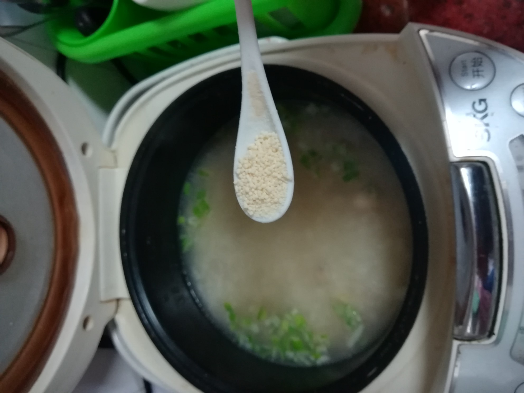 扇貝肉蠔豉粥的做法-咸鮮味煮菜譜