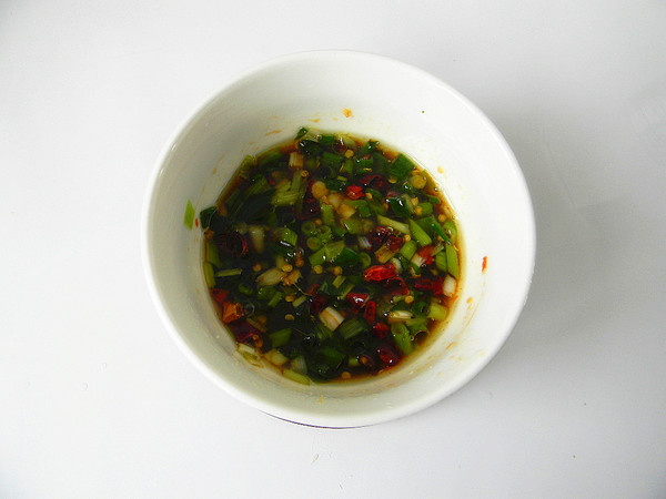 涼拌藕片的做法-咸鮮味拌菜譜-易網(wǎng)健康養(yǎng)生網(wǎng) 涼拌藕片的做法-咸鮮味拌菜譜