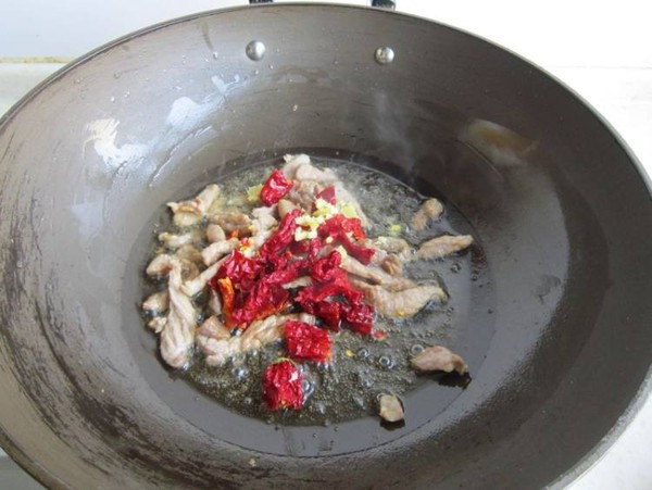 黃豆芽韭菜炒肉的做法-家常味炒菜譜