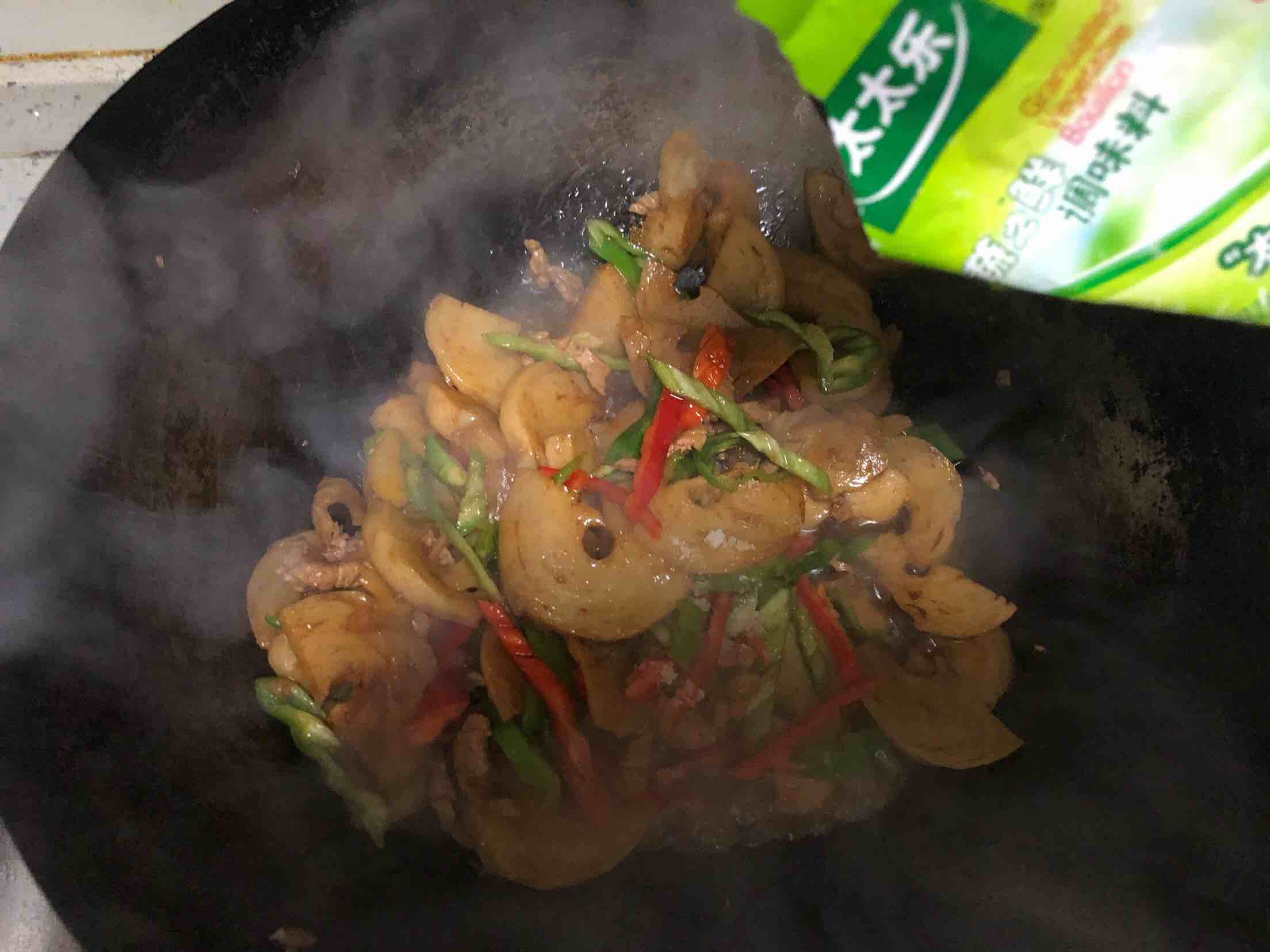 面筋炒肉絲的做法-家常味炒菜譜-易網健康養生網 面筋炒肉絲的做法-家常味炒菜譜