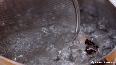 木耳腐竹小炒  寶寶輔食食譜的做法-家常味炒菜譜