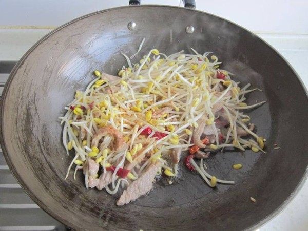 黃豆芽韭菜炒肉的做法-家常味炒菜譜