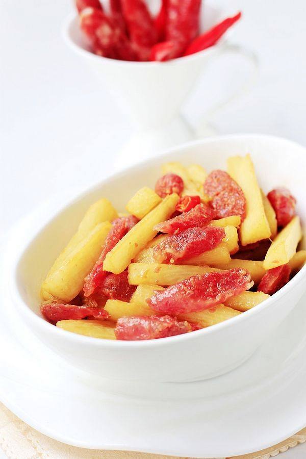 山藥炒香腸的做法-家常味炒菜譜