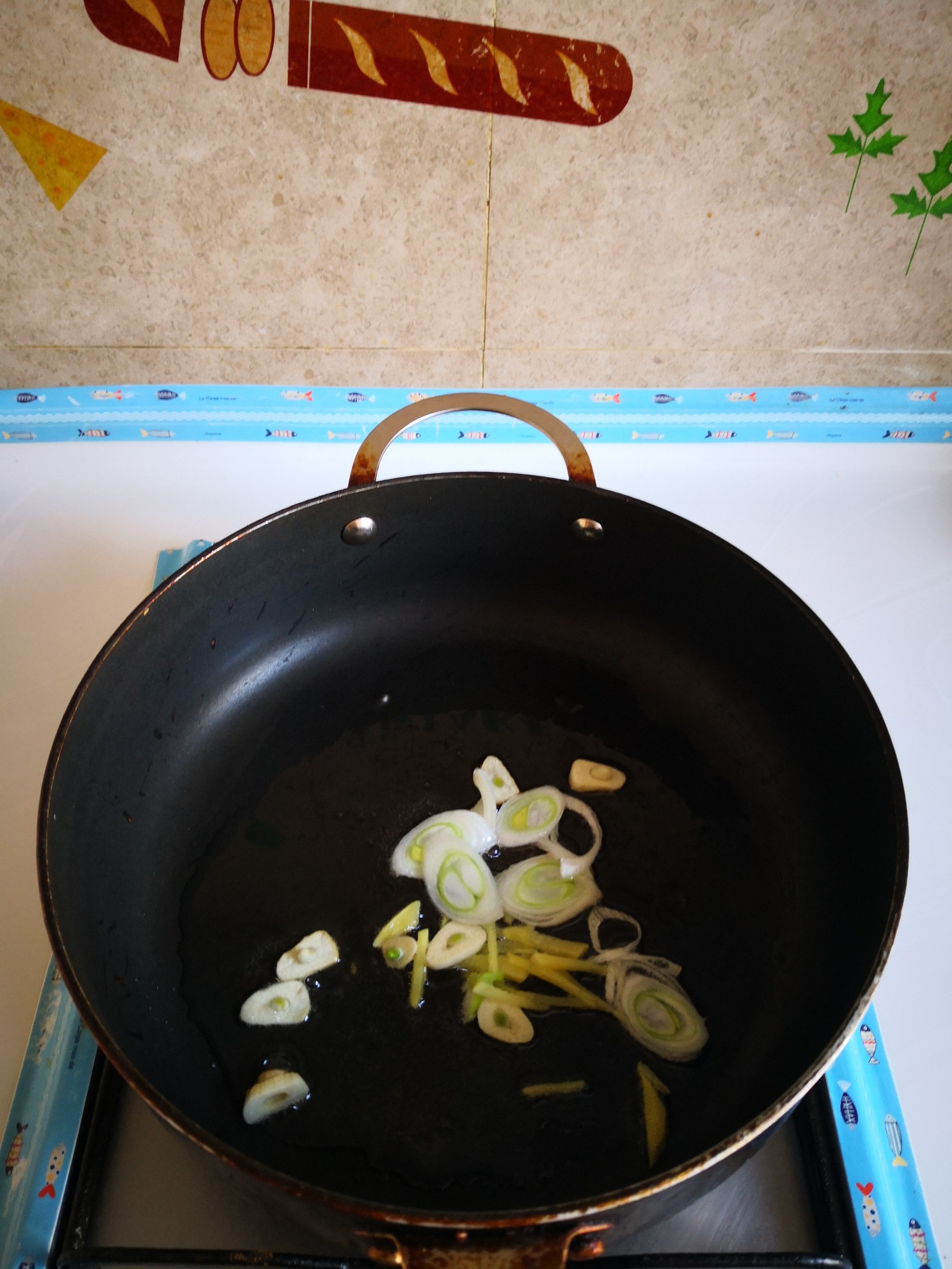 娃娃菜炒土豆片的做法-家常味炒菜譜