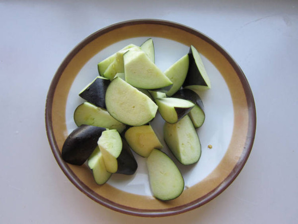 臘魚燒茄子的做法-咸鮮味燒菜譜-易網(wǎng)健康養(yǎng)生網(wǎng) 臘魚燒茄子的做法-咸鮮味燒菜譜