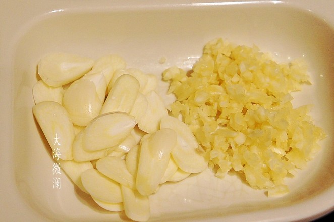 芹菜炒杏鮑菇的做法-家常味炒菜譜