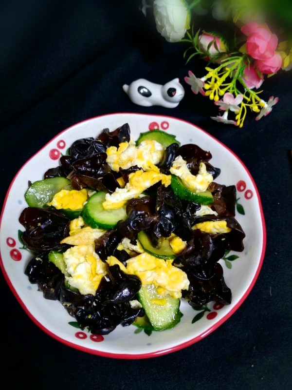 黃瓜木耳炒雞蛋的做法-家常味炒菜譜