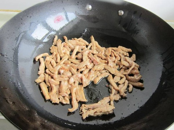 花菇炒肉的做法-家常味炒菜譜-易網健康養生網 花菇炒肉的做法-家常味炒菜譜