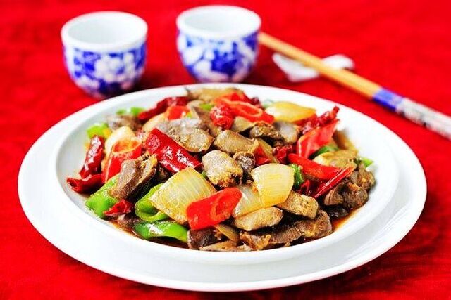 大盤雞雜的做法-香辣味炒菜譜