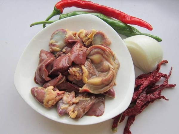 大盤雞雜的做法-香辣味炒菜譜