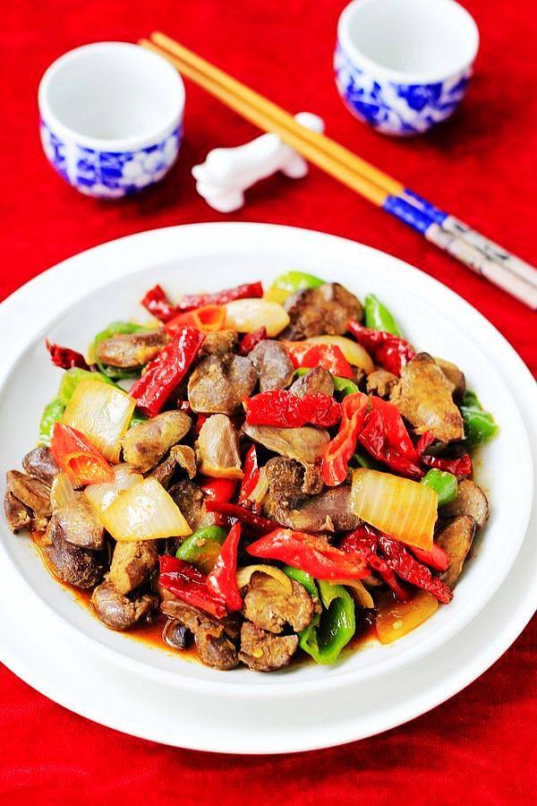 大盤雞雜的做法-香辣味炒菜譜