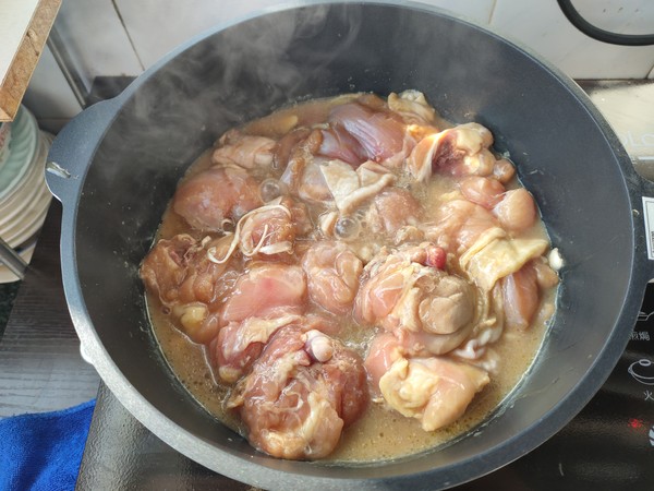 醬香土豆燉雞的做法-家常味燉菜譜-易網健康養生網 醬香土豆燉雞的做法-家常味燉菜譜