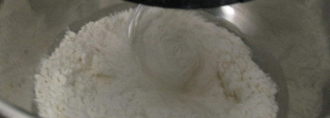 自制涼皮,的做法-麻辣味拌菜譜-易網<a href=http://www.jsjjzhkt.cn/ target=_blank class=infotextkey>健康養生</a>網 自制涼皮,的做法-麻辣味拌菜譜