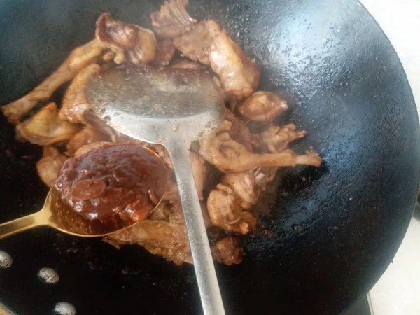 蒜香童子雞的做法-咸鮮味燒菜譜-易網健康養生網 蒜香童子雞的做法-咸鮮味燒菜譜