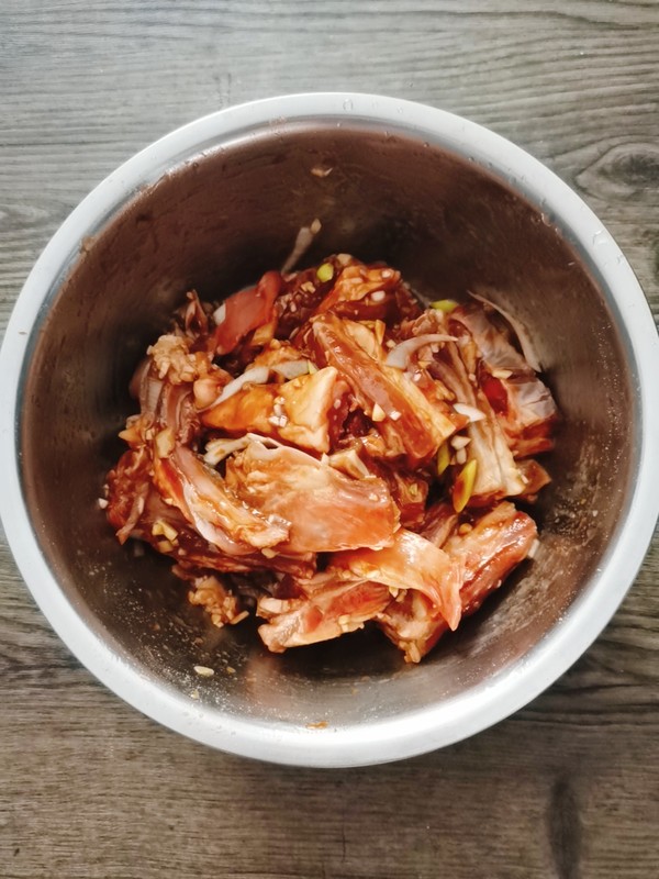 蒜香烤羊排的做法-蒜香味燒菜譜-易網健康養生網 蒜香烤羊排的做法-蒜香味燒菜譜