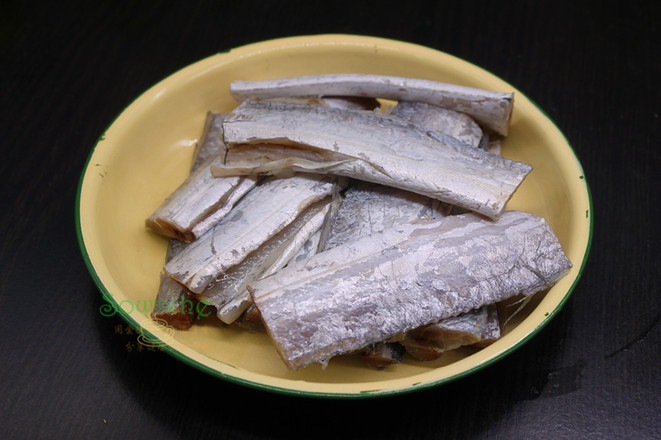 糖醋帶魚的做法-甜味煮菜譜