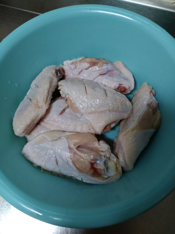 阿根廷燃情風(fēng)味烤雞翅的做法-其它口味烤菜譜-易網(wǎng)<a href=http://www.jsjjzhkt.cn/ target=_blank class=infotextkey>健康養(yǎng)生</a>網(wǎng) 阿根廷燃情風(fēng)味烤雞翅的做法-其它口味烤菜譜