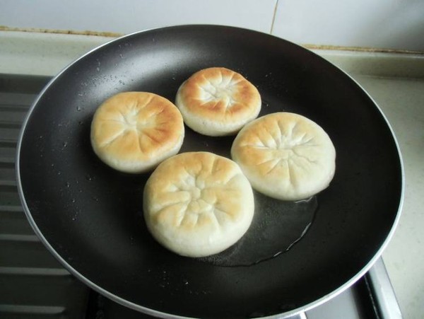 臘肉蘿卜餡餅的做法-家常味煎菜譜-易網健康養生網 臘肉蘿卜餡餅的做法-家常味煎菜譜