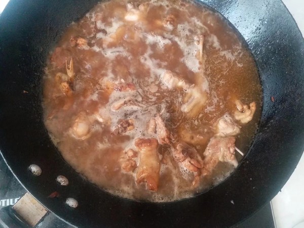 蒜香童子雞的做法-咸鮮味燒菜譜-易網健康養生網 蒜香童子雞的做法-咸鮮味燒菜譜