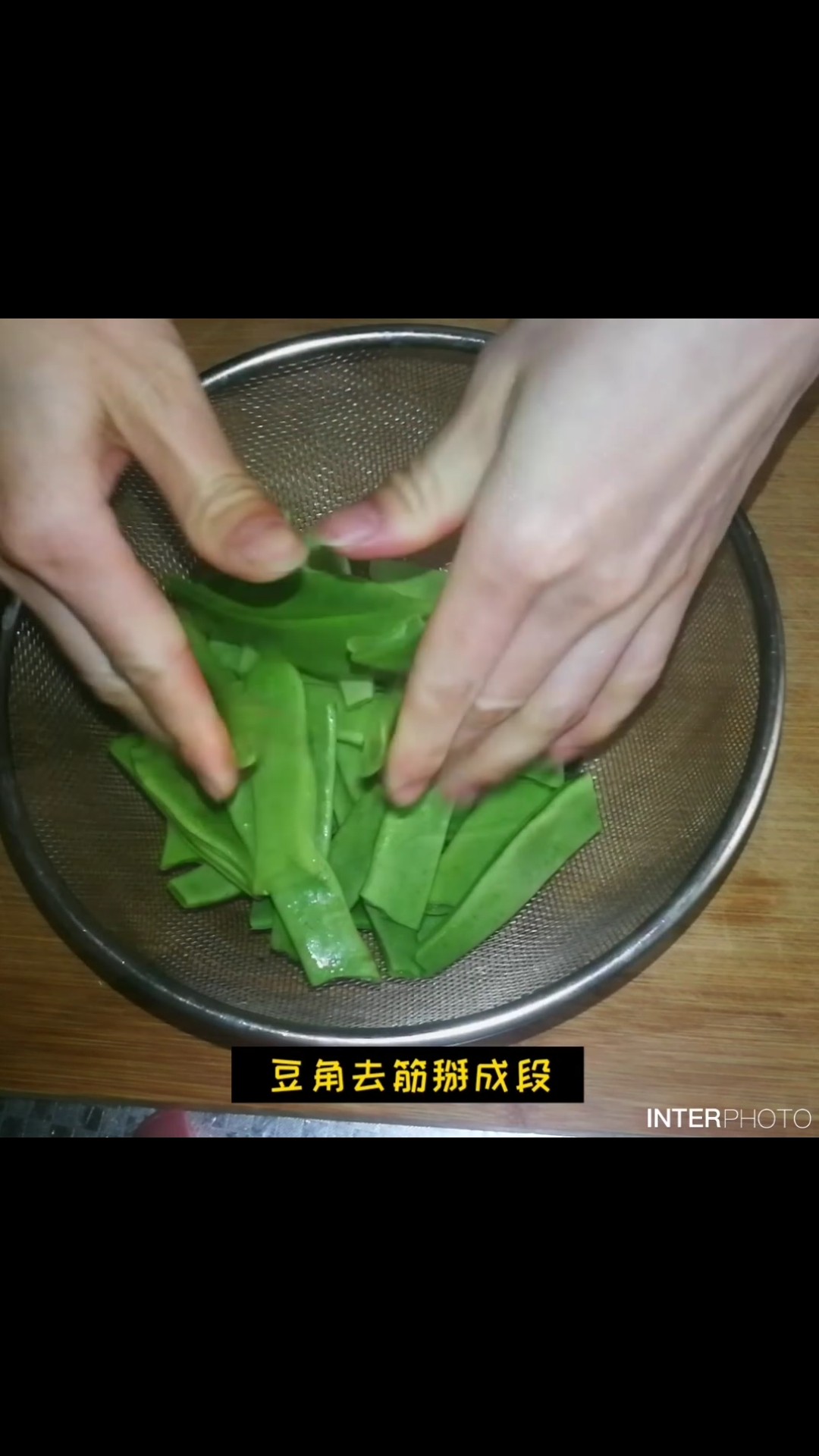 家常燉菜的做法-家常味燉菜譜-易網(wǎng)<a href=http://www.jsjjzhkt.cn/ target=_blank class=infotextkey>健康養(yǎng)生</a>網(wǎng) 家常燉菜的做法-家常味燉菜譜