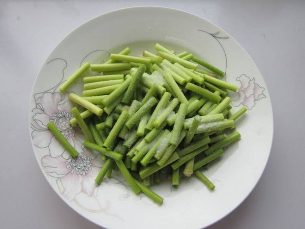 西紅柿蒜薹炒雞蛋的做法-家常味炒菜譜-易網健康養生網 西紅柿蒜薹炒雞蛋的做法-家常味炒菜譜