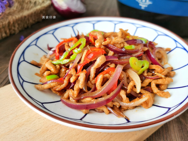 洋蔥炒肉絲的做法-家常味炒菜譜-易網健康養生網 洋蔥炒肉絲的做法-家常味炒菜譜