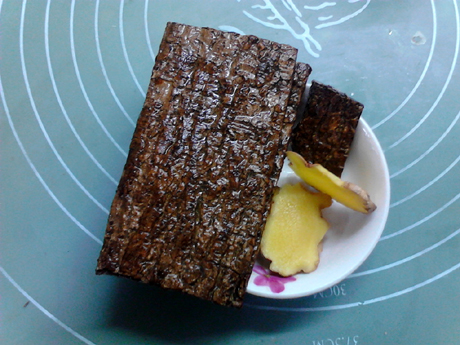 杜仲牛尾湯的做法-咸鮮味燉菜譜