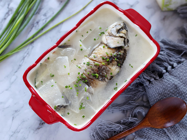冬瓜鯽魚湯的做法-家常味煮菜譜-易網健康養生網 冬瓜鯽魚湯的做法-家常味煮菜譜