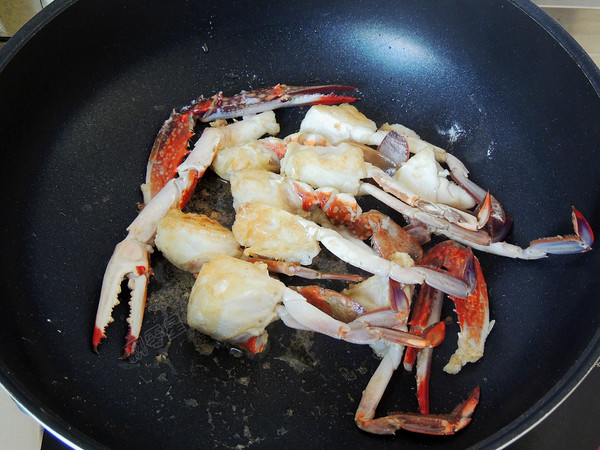 梭子蟹炒年糕的做法-家常味炒菜譜-易網健康養生網 梭子蟹炒年糕的做法-家常味炒菜譜