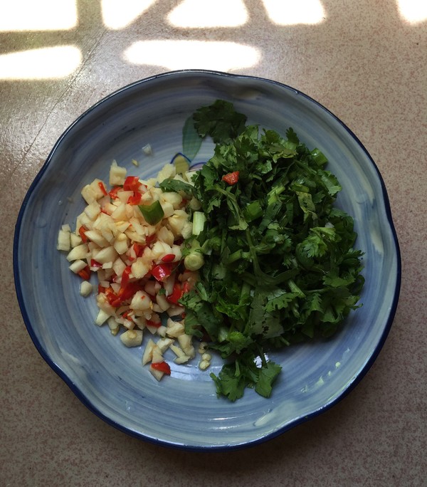 黑木耳拌毛豆的做法-香辣味拌菜譜