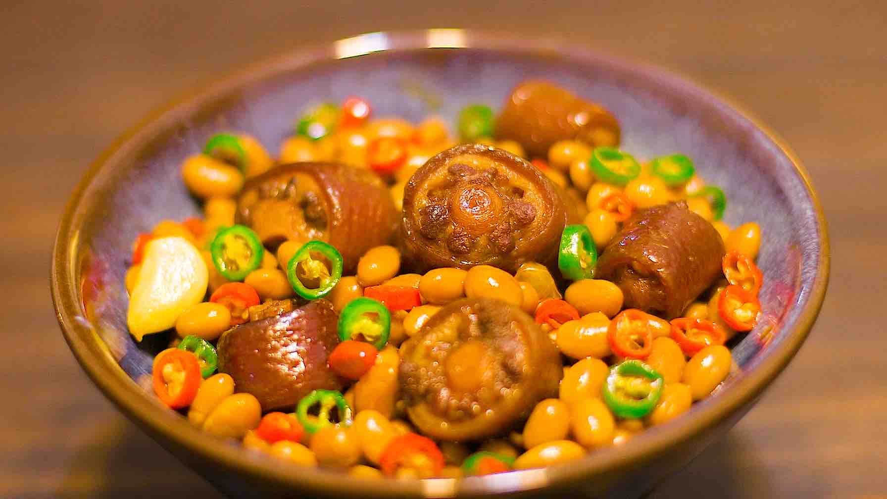 黃豆燒豬尾!超級好吃的家常菜,學會了這道菜,誰還去吃紅燒肉和大豬蹄子啊?的做法-咸鮮味燒菜譜-易網健康養生網 黃豆燒豬尾!超級好吃的家常菜,學會了這道菜,誰還去吃紅燒肉和大豬蹄子啊?的做法-咸鮮味燒菜譜