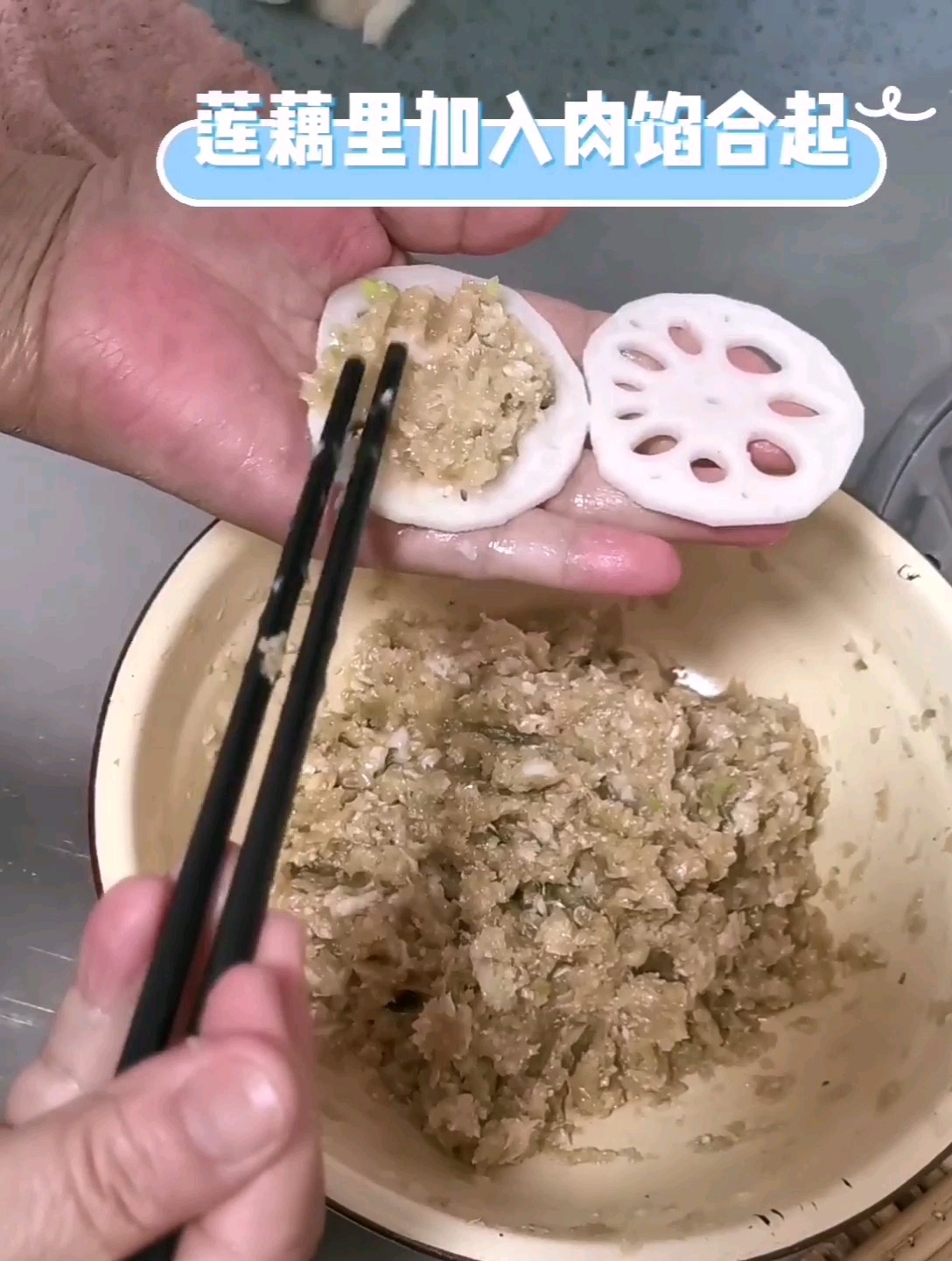 炸藕盒子的做法-家常味炸菜譜-易網(wǎng)健康養(yǎng)生網(wǎng) 炸藕盒子的做法-家常味炸菜譜