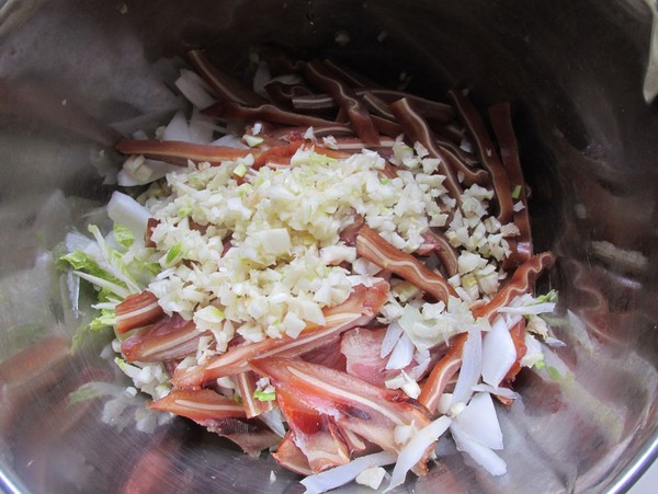 拌豬耳朵的做法-咸鮮味拌菜譜