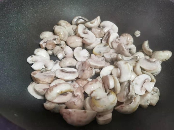 素?zé)谀⒌淖龇?家常味燒菜譜