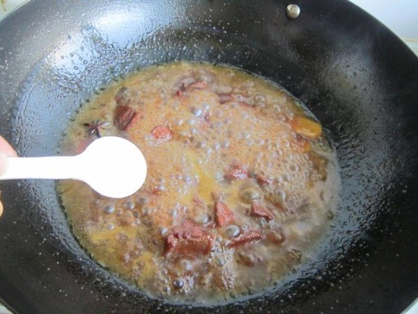 紅燜牛肉的做法-家常味燜菜譜-易網(wǎng)健康養(yǎng)生網(wǎng) 紅燜牛肉的做法-家常味燜菜譜