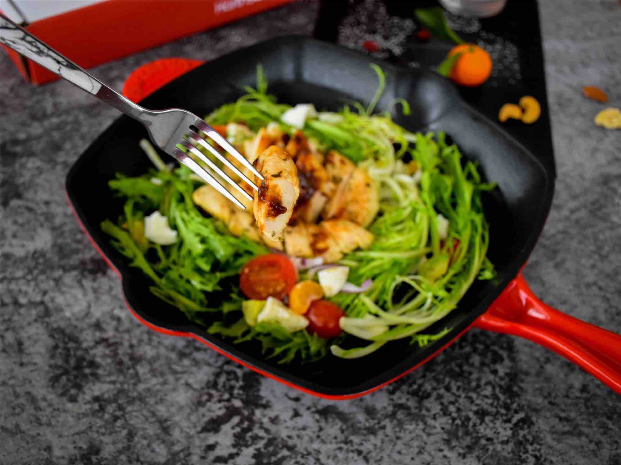 橙香雞胸肉的做法-黑椒味煎菜譜-易網健康養生網 橙香雞胸肉的做法-黑椒味煎菜譜