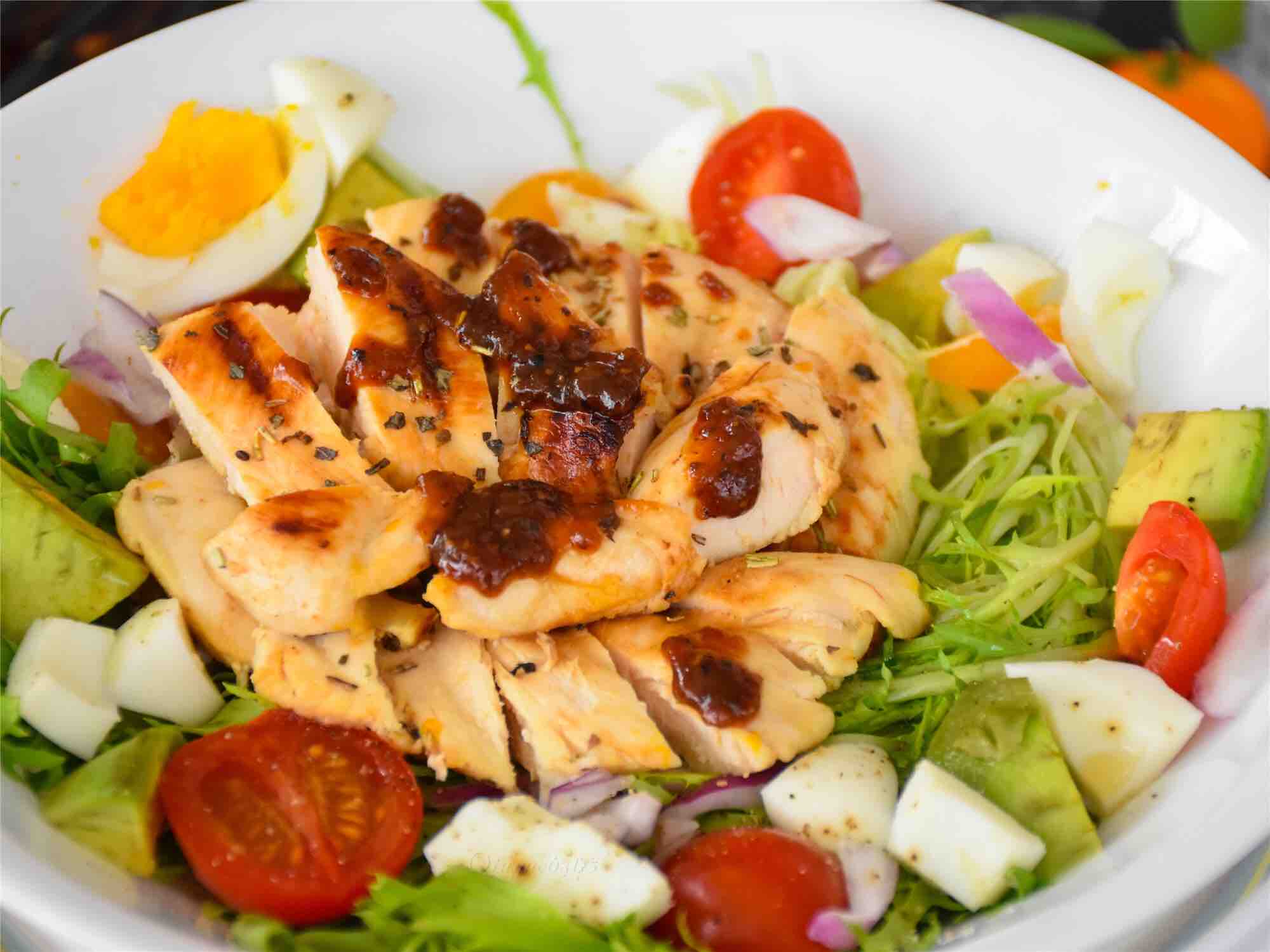 橙香雞胸肉的做法-黑椒味煎菜譜-易網健康養生網 橙香雞胸肉的做法-黑椒味煎菜譜