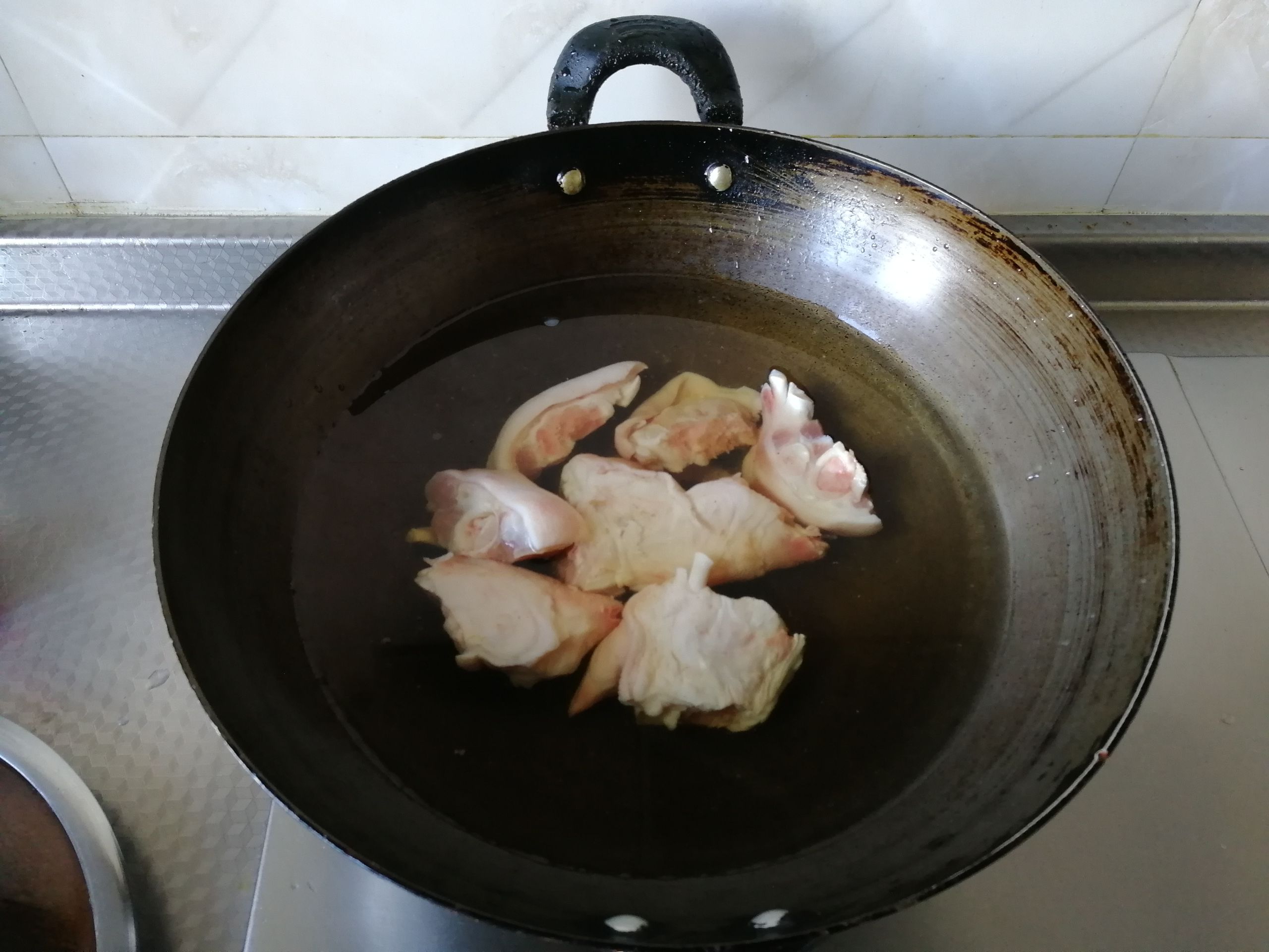 豬腳玉米湯的做法-咸鮮味燉菜譜