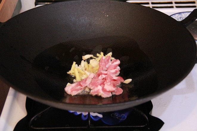 蠔油杏鮑菇炒肉的做法-咸鮮味炒菜譜-易網健康養生網 蠔油杏鮑菇炒肉的做法-咸鮮味炒菜譜