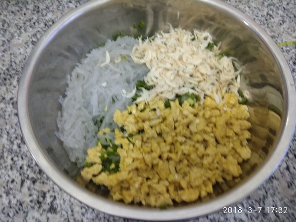 素三鮮蒸餃的做法-家常味蒸菜譜-易網健康養生網 素三鮮蒸餃的做法-家常味蒸菜譜