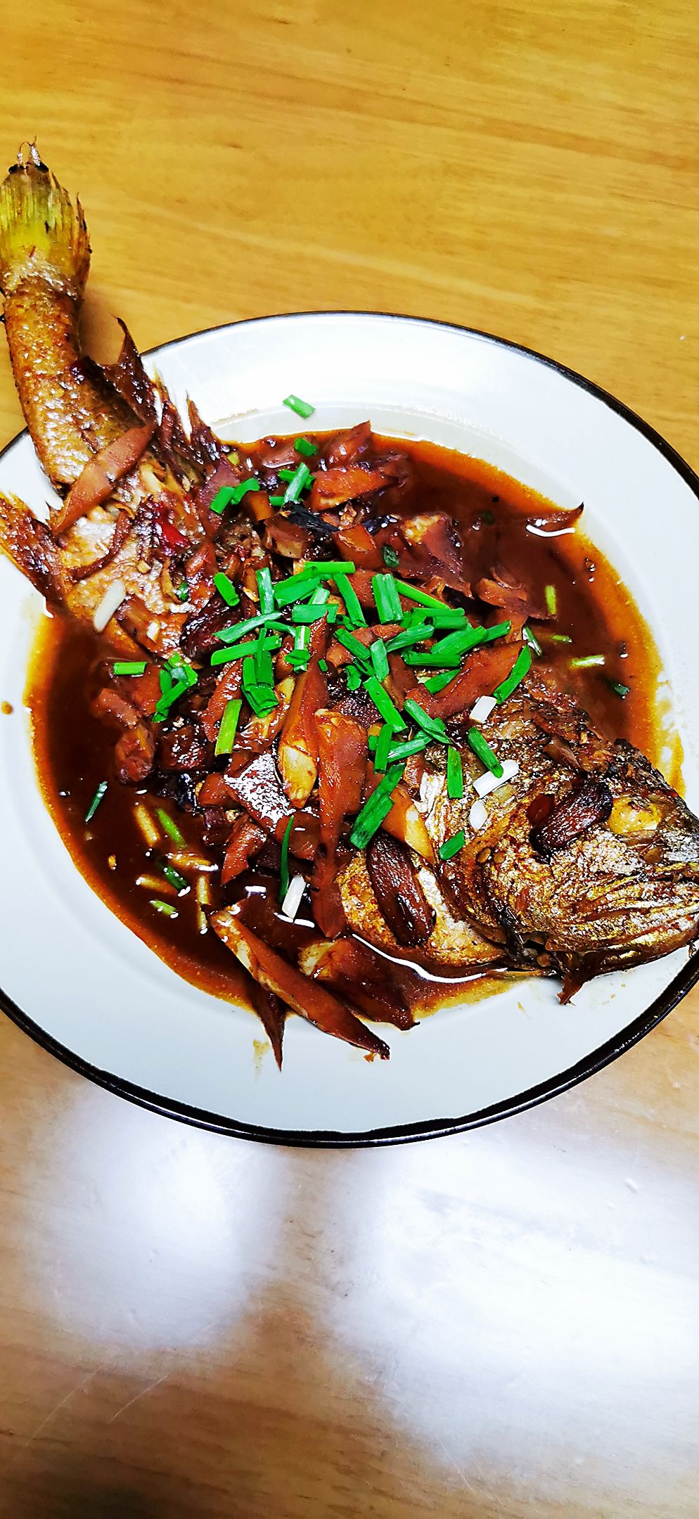 春筍燉黃魚的做法-家常味煮菜譜