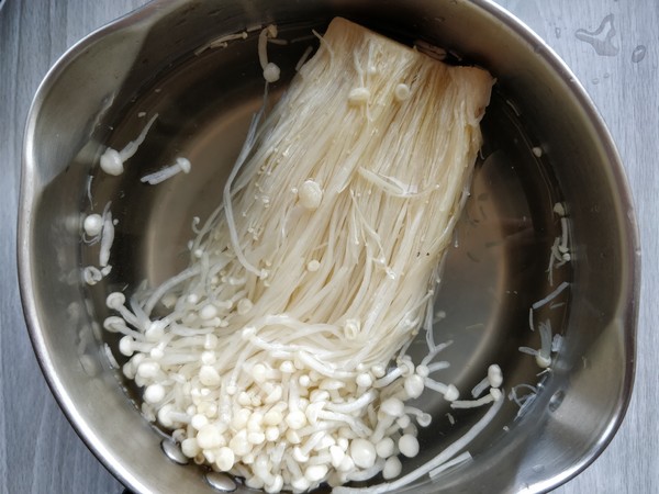 培根包菜卷的做法-咸鮮味蒸菜譜-易網健康養(yǎng)生網 培根包菜卷的做法-咸鮮味蒸菜譜