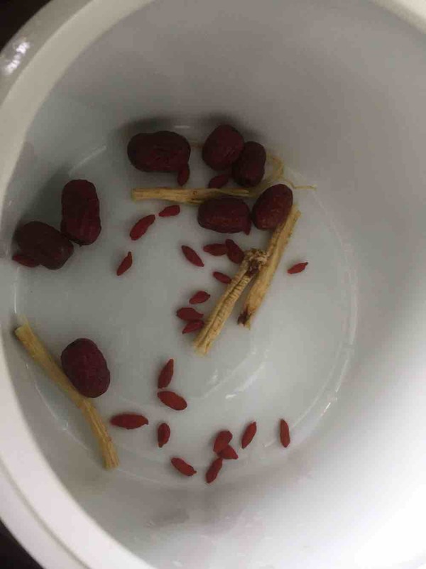 清甜瘦肉燉湯的做法-其它口味燉菜譜