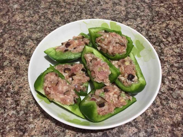 青椒釀肉的做法-咸鮮味煎菜譜-易網(wǎng)健康養(yǎng)生網(wǎng) 青椒釀肉的做法-咸鮮味煎菜譜