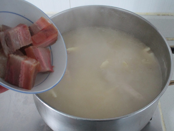 腌篤鮮的做法-咸鮮味燒菜譜-易網(wǎng)健康養(yǎng)生網(wǎng) 腌篤鮮的做法-咸鮮味燒菜譜