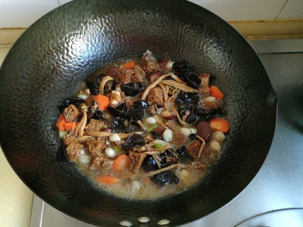 烤麩燴菜的做法-家常味燴菜譜-易網(wǎng)健康養(yǎng)生網(wǎng) 烤麩燴菜的做法-家常味燴菜譜